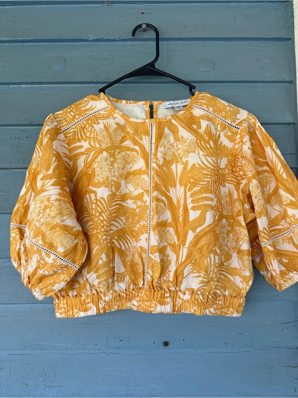 Amour Vert Cropped Blouse With Tropical Leaf Print and Puff Sleeves - Picture 1 of 6